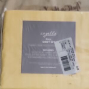 Yellow Full Sheet Set by Exquisite